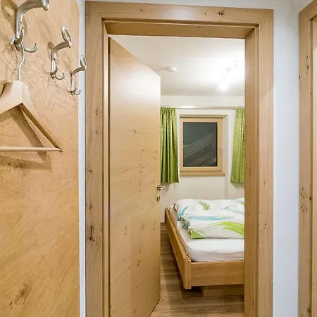 Ferienwohnung Haus Schennach Mayrhofen Zimmer foto
