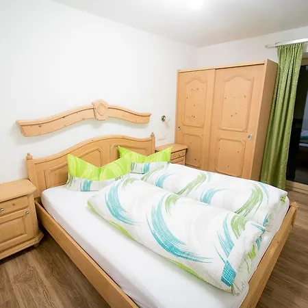 Ferienwohnung Haus Schennach Mayrhofen Zimmer foto